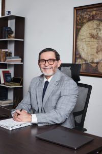 Rodney Salazar Director Comercial 